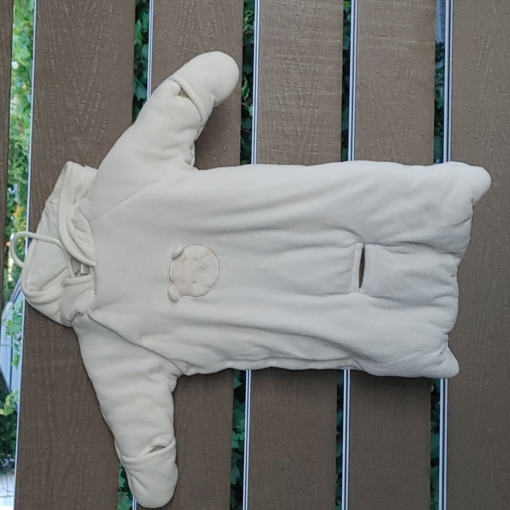 Love'n Cuddles one piece snowsuit 16LB 6M - Picture 1 of 7